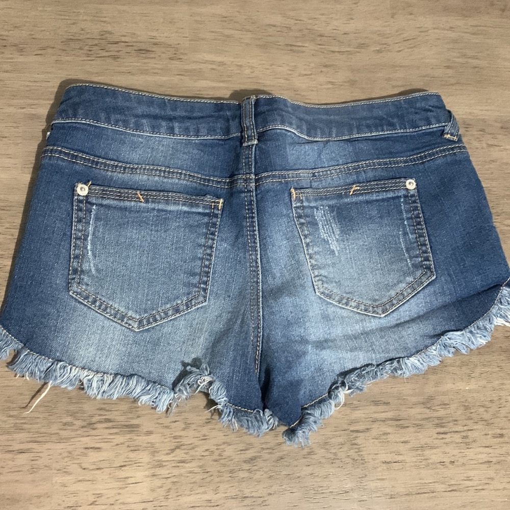 Mossimo shorts - Picture 2 of 5